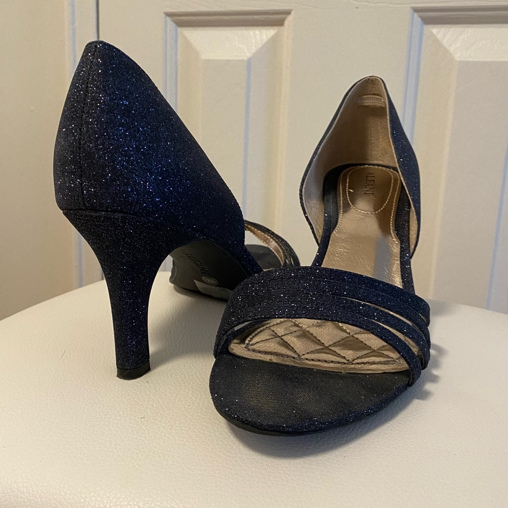 Alfani Size 9 blue sparkly heels
